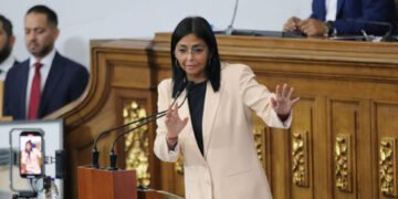 Chevron devolvió cargamentos de petróleo venezolano por «restricciones» de EE.UU.