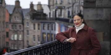 Madres solteras, objetivo de abusadores infantiles en aplicaciones de citas, según informe