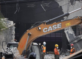 Dueño de discoteca Jet Set afirma que colabora de forma «plena» para aclarar tragedia