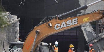 Dueño de discoteca Jet Set afirma que colabora de forma «plena» para aclarar tragedia