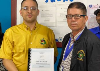 Alcalde de Sucre entregó Informe de Gestión a la Contraloría Municipal