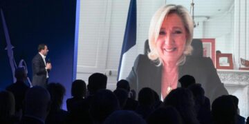Marine Le Pen promete una «batalla pacífica y democrática» contra su condena