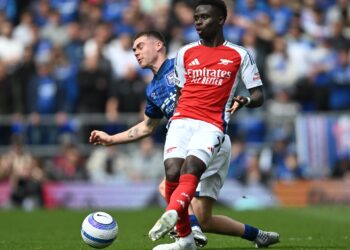 0-4. Doblete de Trossard, golpe de Saka y goleada del Arsenal