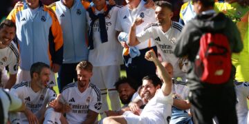 El Real Madrid gana en penaltis el primer clásico español de leyendas en México