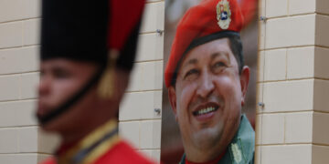 El chavismo se dice «invencible» tras 23 años del «intento de derrocamiento» de Chávez