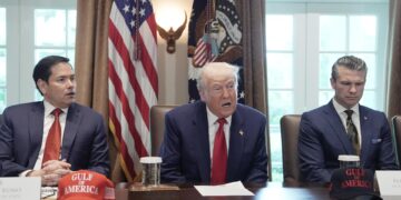 La economía de EE.UU. se resiente en los primeros meses de Trump, que culpa a Biden