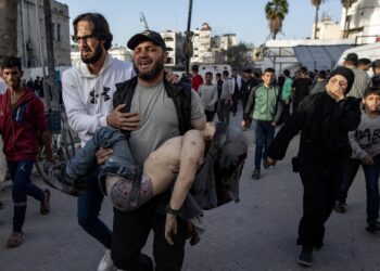 Veinte días de ofensiva israelí en Gaza se cobran la vida de 1.335 personas