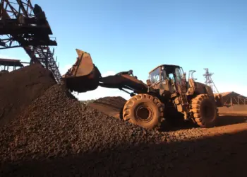Ferromineros denuncian desigualdad salarial que favorece a personal tercerizado