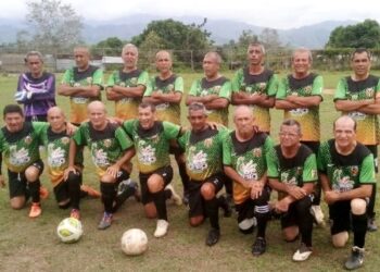 Octava jornada: Calle Valera FC – Escuque FC comparten la cima del fútbol máster