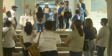 Fe y espiritualidad fortalecidas en Viacrucis Universitario 