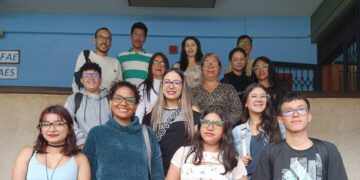 Otorgan lentes a estudiantes del NURR 