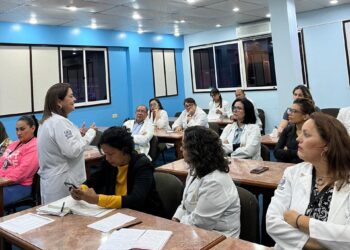 Médicos del Hospital Universitario atienden a más de 42 500 usuarios en Mérida 