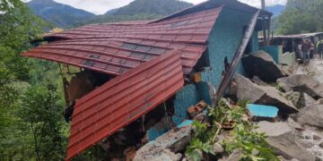 Mérida | Fonhvim evalúa viviendas afectadas por derrumbe en el sector Mucujún