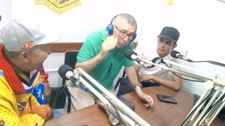 Francisco Graterol Vargas entrevista al mítico Arsenio Nava y al campeón de ciclismo Jhonny Araujo.