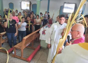 Trujillo | Monseñor Jorge Villasmil Torres presidió Misa de Ramos en San Luis