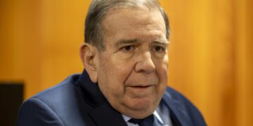 González Urrutia dice que Maduro pretende «engañar» con un decreto de emergencia económica