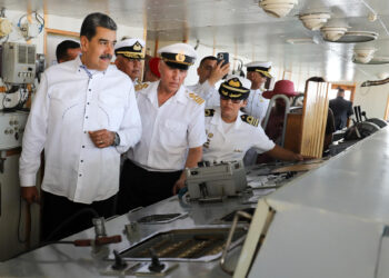 Maduro dice a Rusia que los mares de Venezuela «están abiertos a la cooperación»