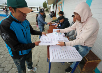Cinco polémicas que marcan las elecciones presidenciales en Ecuador