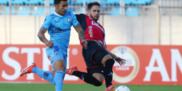 1-2. Caracas remonta con un gol mexicano y deja a Iquique con las manos vacías
