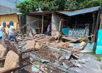Un sismo de magnitud 6,1 en Ecuador deja al menos 32 heridos y daños en casas y refinería