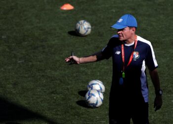 La FIFA amplía a nivel mundial la suspensión del exseleccionador de Venezuela Kenneth Zseremetan por abuso