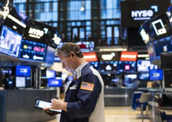 Extrema volatilidad en Wall Street en la mañana del lunes ante incertidumbre arancelaria