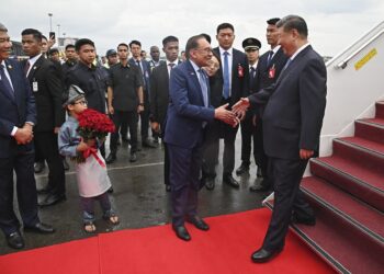 Xi dice que espera abrir un «capítulo histórico» con Malasia al inicio de su visita