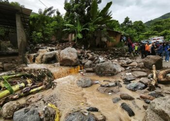 Trujillo enfrenta desafíos en la distribución de productos agrícolas debido a daños viales causados por las lluvias