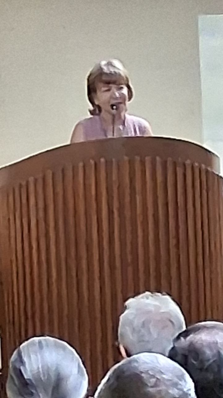 Ateneo de Valera celebró el Día del Libro con recital poético y el bautizo del libro de Aleida Núñez