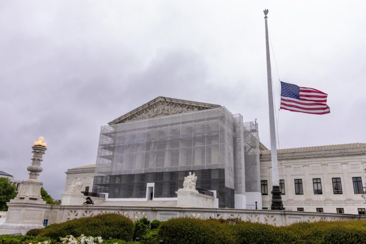 Foto de archivo que muestra el edificio de la Suprema Corte de Estados Unidos. EFE/EPA/SHAWN THEW