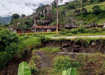 Boconó | Quebrada de La Milla continúa abriendo muro que resguarda a la escuela