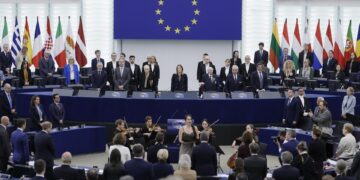 La UE conmemora con un «nunca más» y tres veteranos los 80 años del fin de la II Guerra Mundial