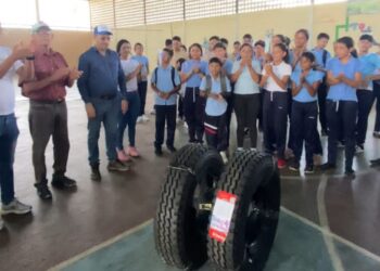 Trujillo | Alcaldía de Sucre realizó entrega de neumáticos para uso del autobús de la ETA