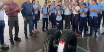 Trujillo | Alcaldía de Sucre realizó entrega de neumáticos para uso del autobús de la ETA