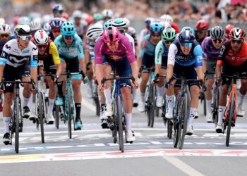 El Giro llega a Italia con Roglic al frente de los favoritos