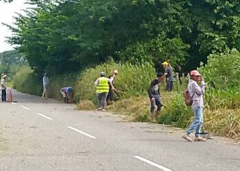 Limpieza vial interparroquial realiza gobierno local de Sucre