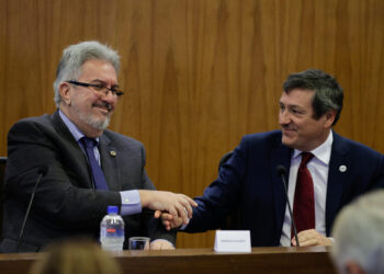 La OEI pide «empujar» la digitatización en América Latina para aumentar la productividad