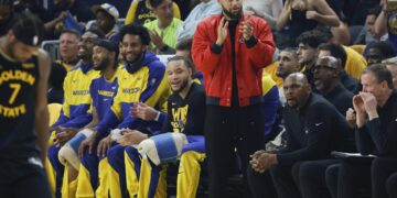 121-110. Los Wolves sentencian a los Warriors y regresan a las finales del Oeste