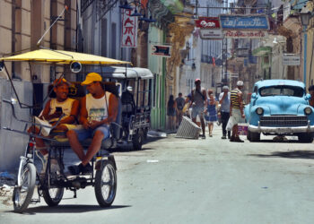 La «policrisis» de Cuba ensancha las brechas de la desigualdad, advierten sociólogos