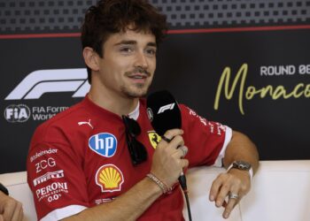 Leclerc por delante de Verstappen en el primer libre de Mónaco