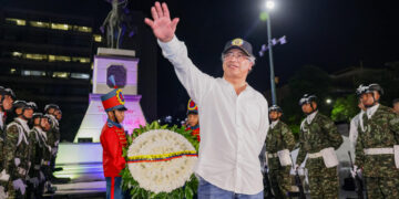 Petro anuncia diálogos con bandas criminales urbanas de Barranquilla para frenar violencia