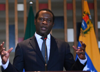 Canciller de Guyana afirma que el país «no se dejará intimidar ni amenazar» por Venezuela