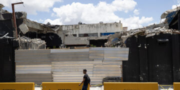 Se multiplican las voces que piden justicia por la tragedia en discoteca de Santo Domingo