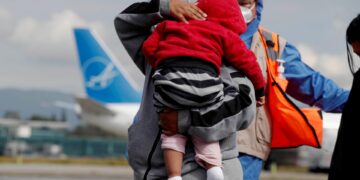 Venezuela recibe a 168 migrantes deportados por el Gobierno de Trump en un avión de EE.UU.