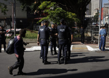 São Paulo desmonta el mayor mercado de drogas de Brasil entre denuncias por abuso policial