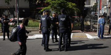 São Paulo desmonta el mayor mercado de drogas de Brasil entre denuncias por abuso policial