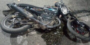 Un motorizado falleció al no ver el mecate frente a centro de votación en Tucacas