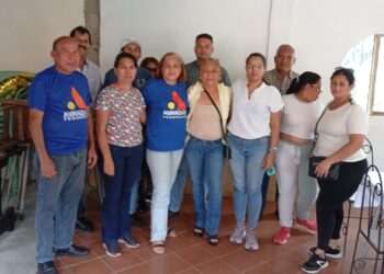 Candidata Iraly Guerrero juramentó comandos de campaña en Trujillo y Pampanito