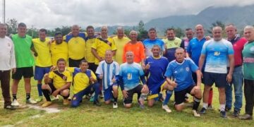 Carvajal vibró al ritmo del fútbol con «La Recocha» en el «Día del Trabajador”