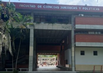 Mérida | Estudiante de la ULA denuncia agresión de funcionarios armados en la Facultad de Ciencias Jurídicas y Políticas